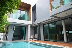 Modern Lofts Style Pool Villa